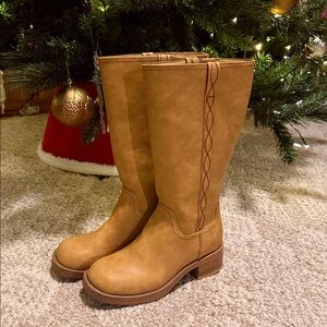 No Boundaries women’s riding boots, Honey color